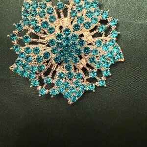 Elegant Blue Crystal Brooch